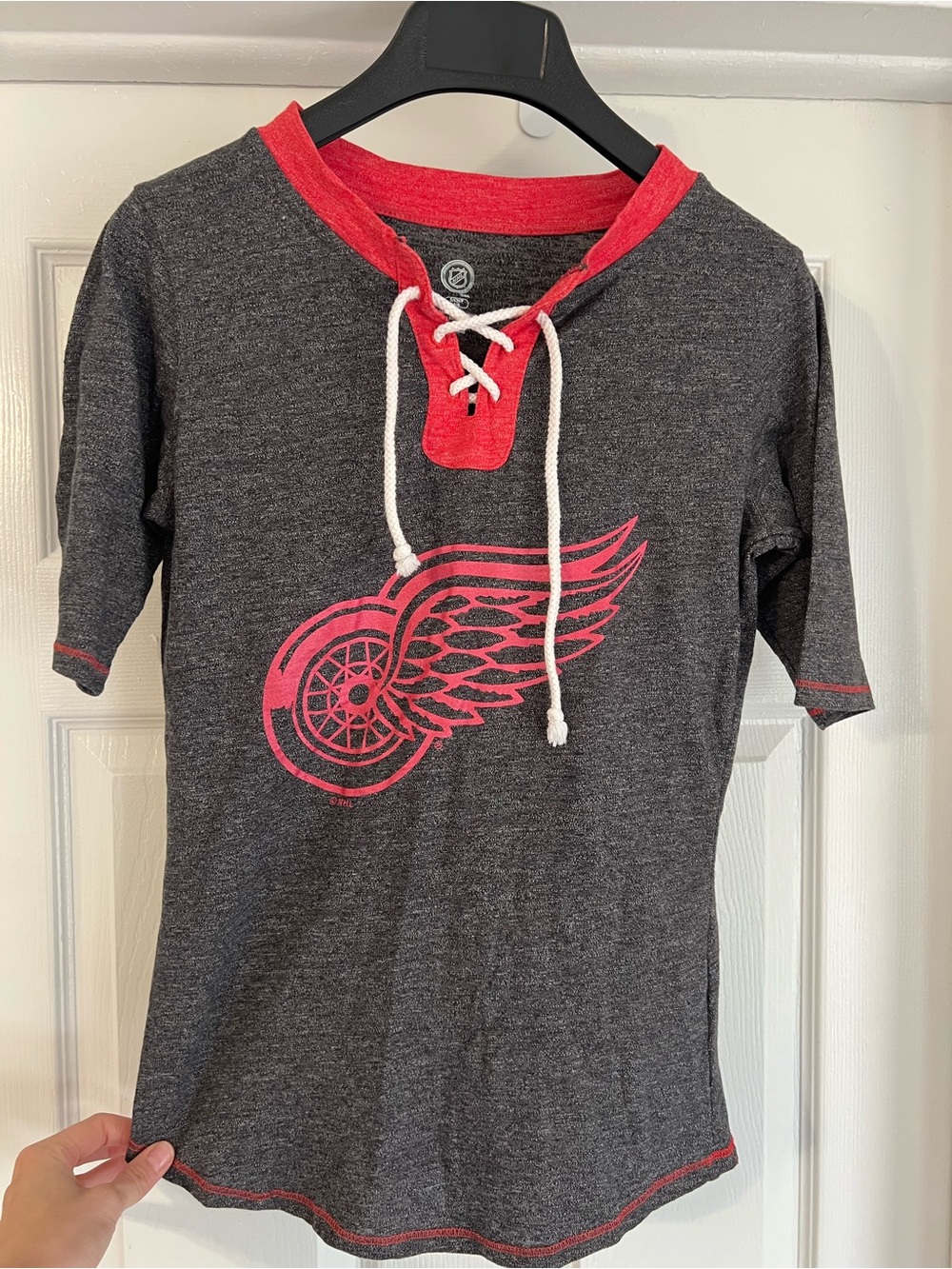Women’s red wings lace up t shirt